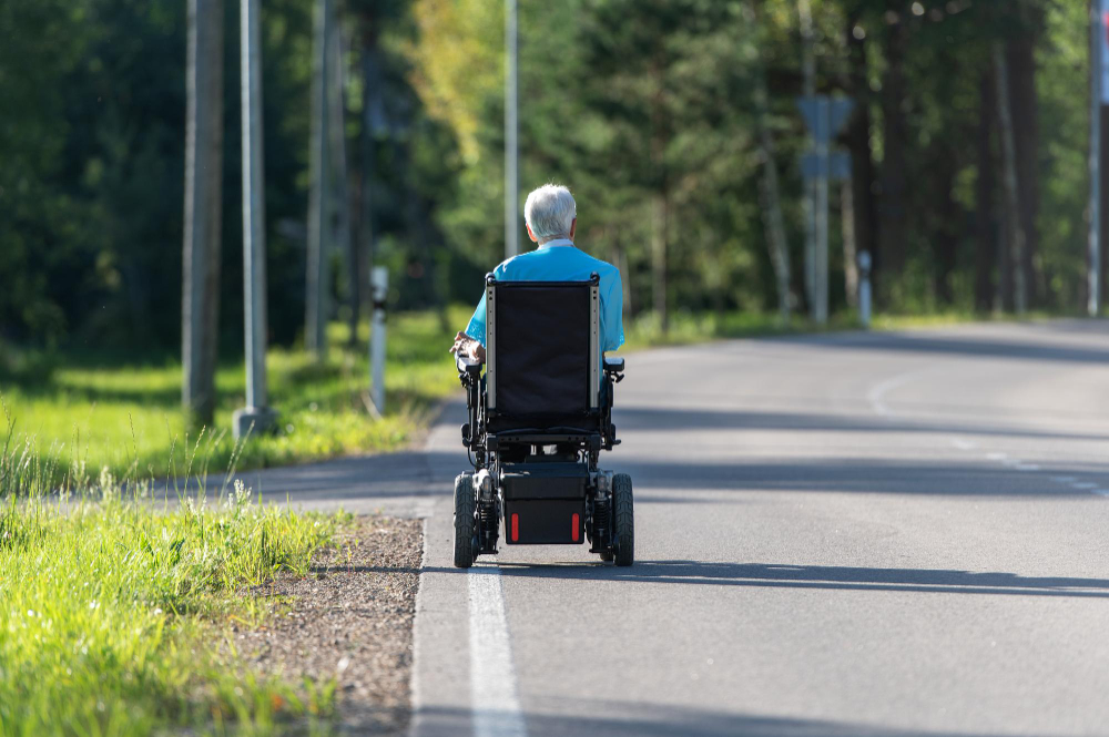 What to Look for in a Theme Park Mobility Scooter